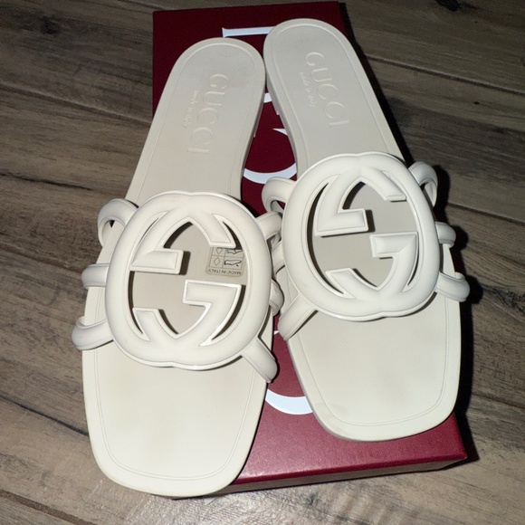 Gucci Palma Slide White Womens Size 40 - Picture 1 of 8